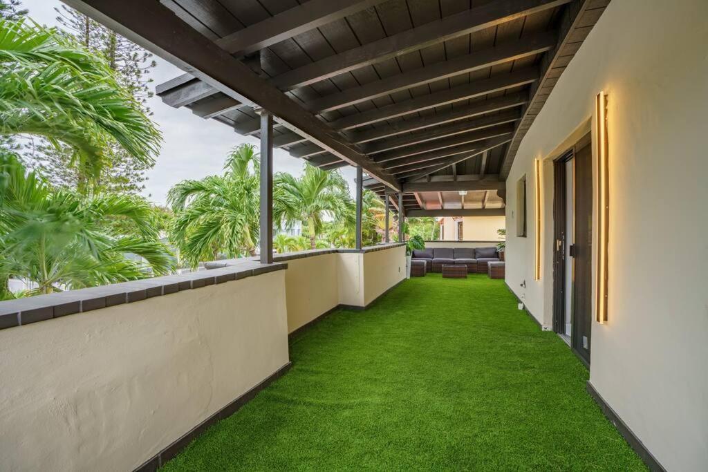 New! Miami & Calle Ocho Simpson'S Funhouse! Exterior photo